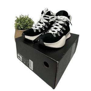 SOREL WOMEN'S OUT N ABOUT III CONQUEST BOOT 6